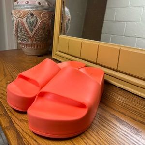 Brand New Nine West platform slides